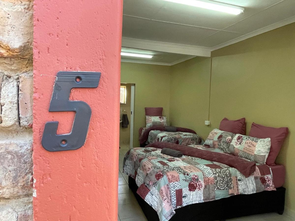 4 On Sirius Hotel Polokwane Exterior foto