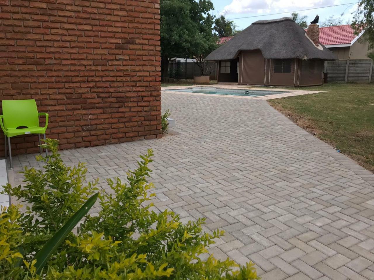 4 On Sirius Hotel Polokwane Exterior foto