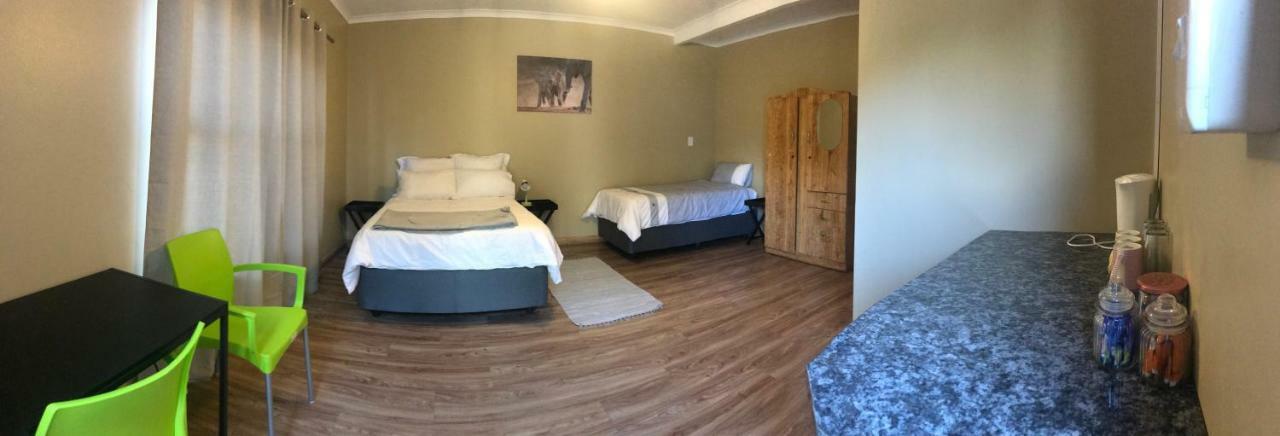 4 On Sirius Hotel Polokwane Exterior foto