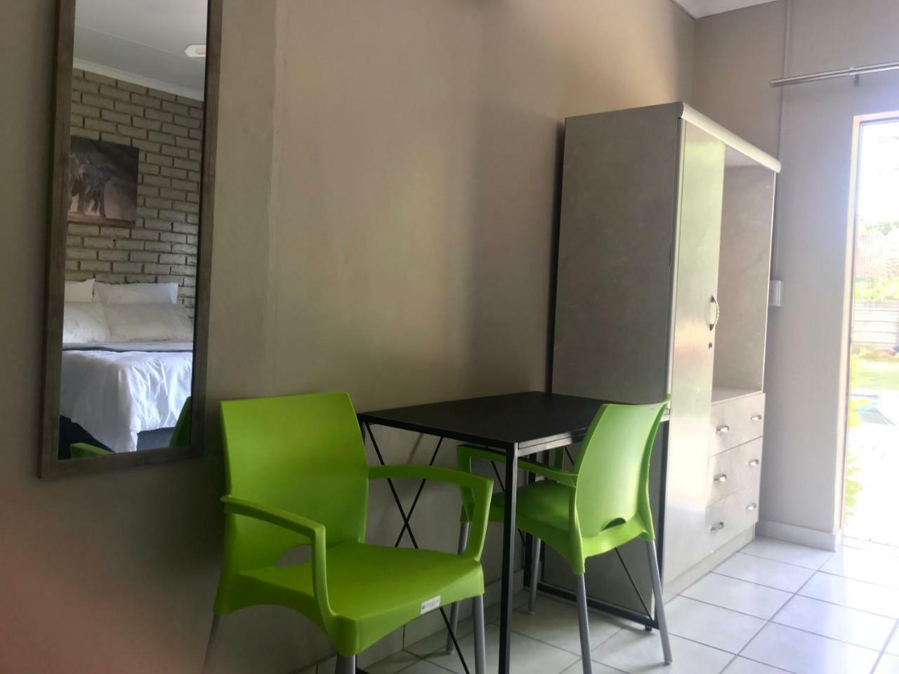 4 On Sirius Hotel Polokwane Exterior foto
